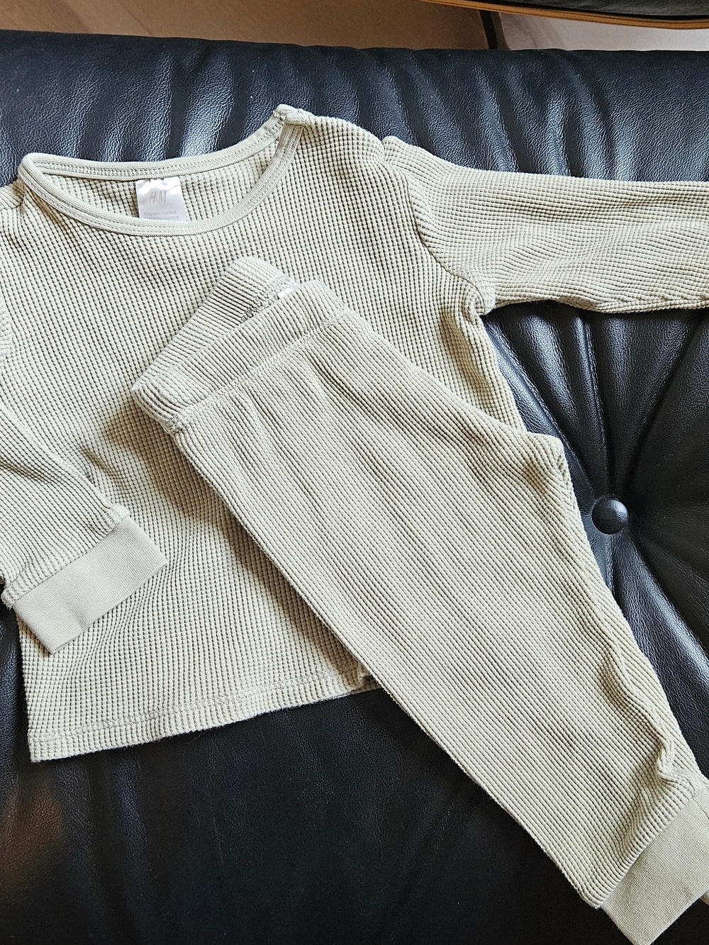 H&M light green Waffle matching set